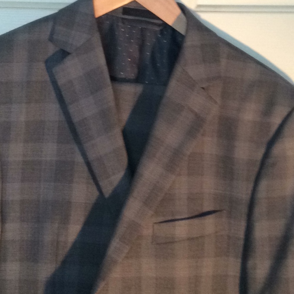Men’s suit by Michael Strathan Slim FitSuit